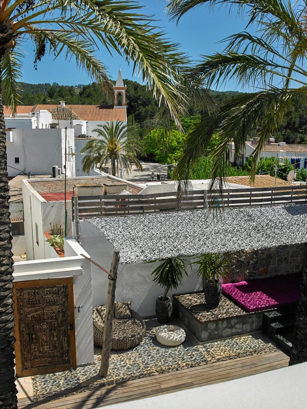 The Giri Residence Sant Joan De Labritja Luaran gambar